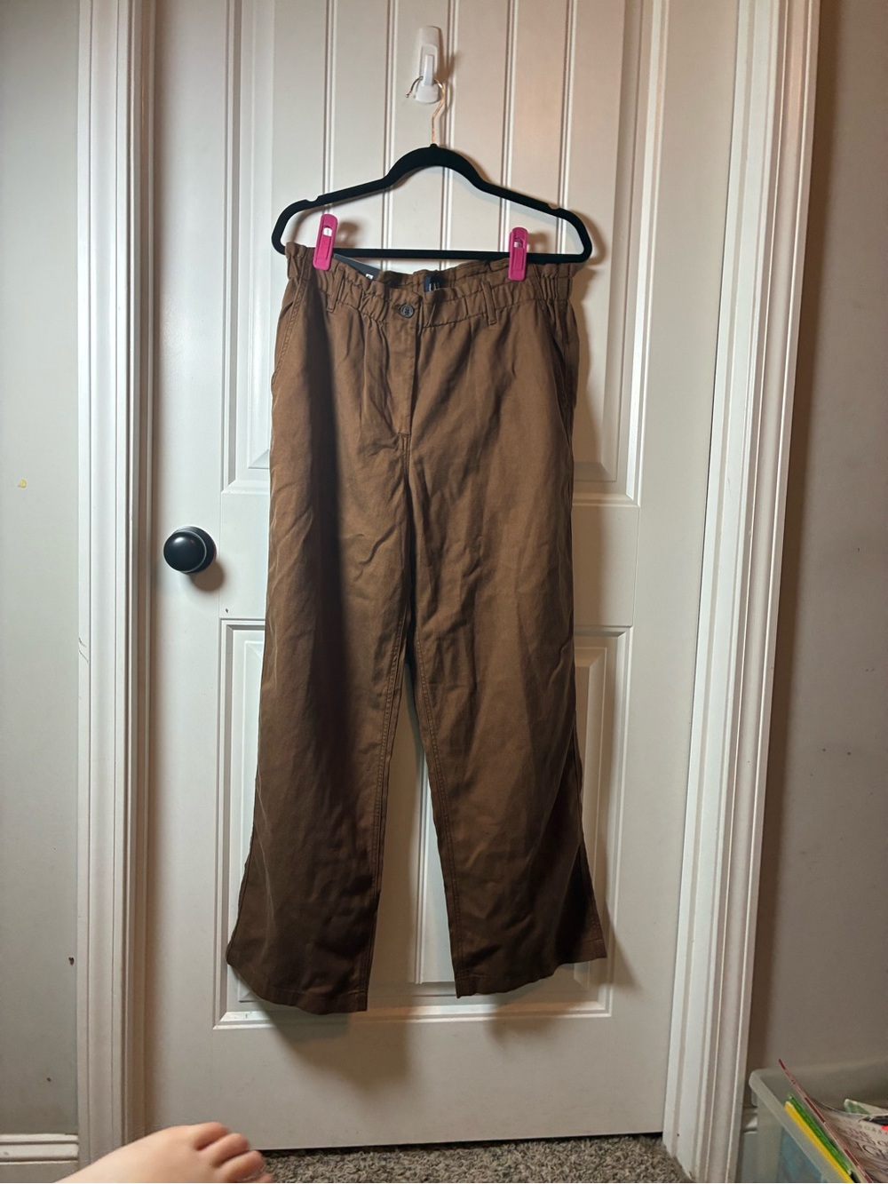 GAP Wide Leg Pants in Brown